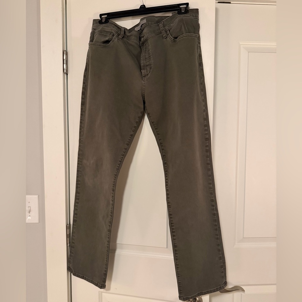 Joe’s Jeans The Brixton in color Beluga Gray